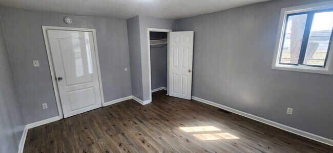 Building Photo - 1126 Kerlin St