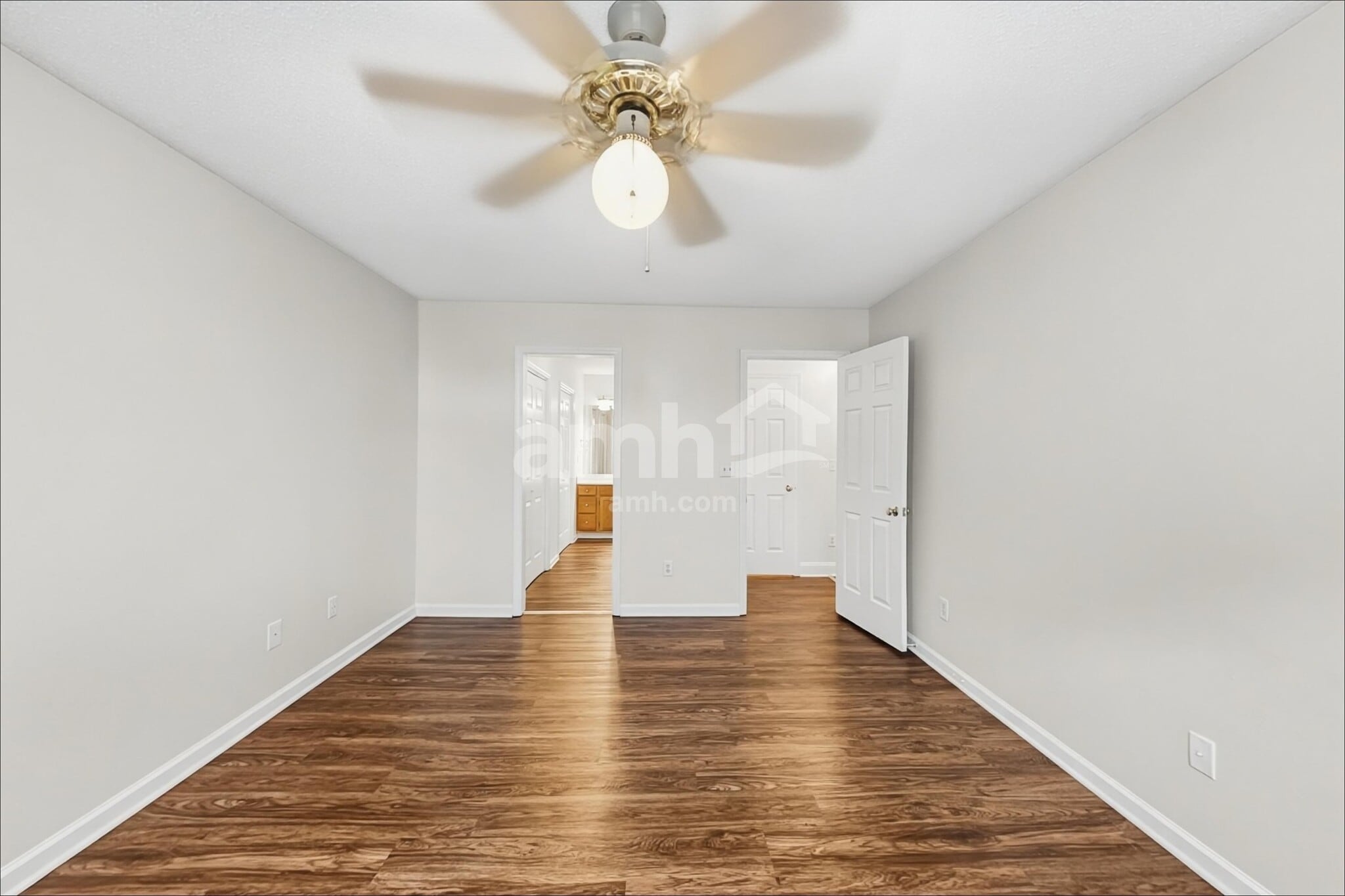 Building Photo - 4880 Manteo Ln