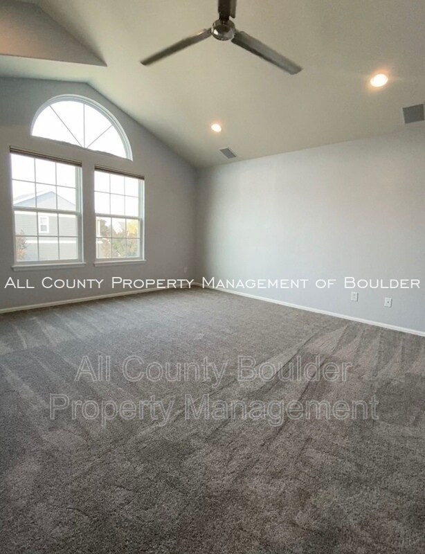 Building Photo - 5729 Pierson Mountain Ave