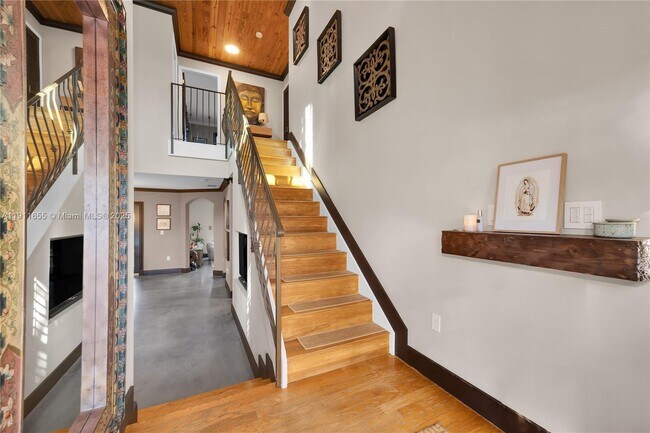 Building Photo - 10845 SW 75th St