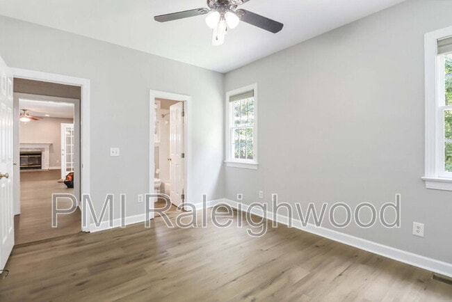 Building Photo - 301 Perry Creek Dr
