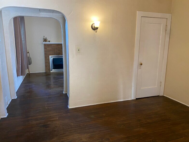 Building Photo - 1306 G St