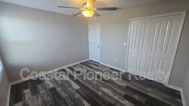 Building Photo - 9613 Sage Creek Dr