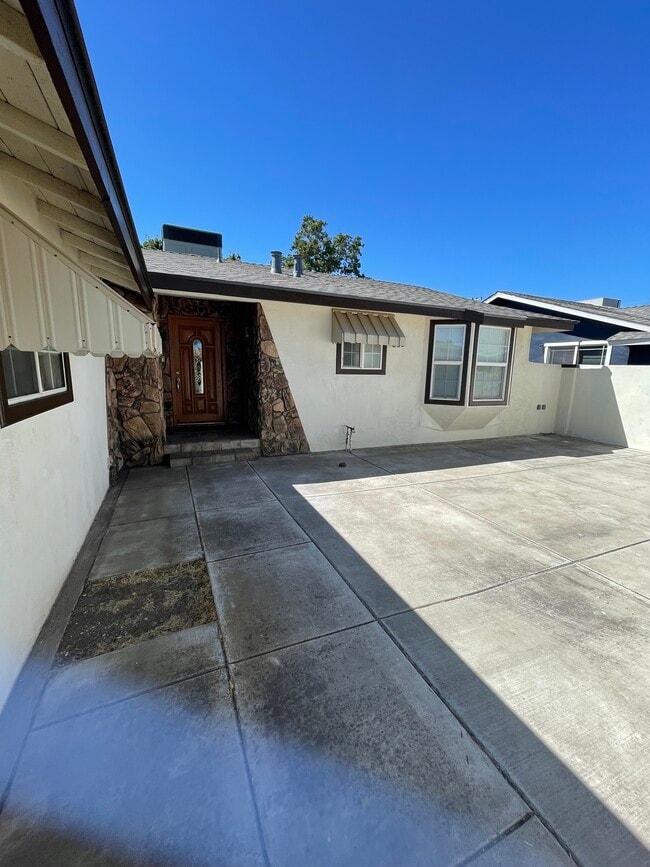 Building Photo - 1309 Cardinal St