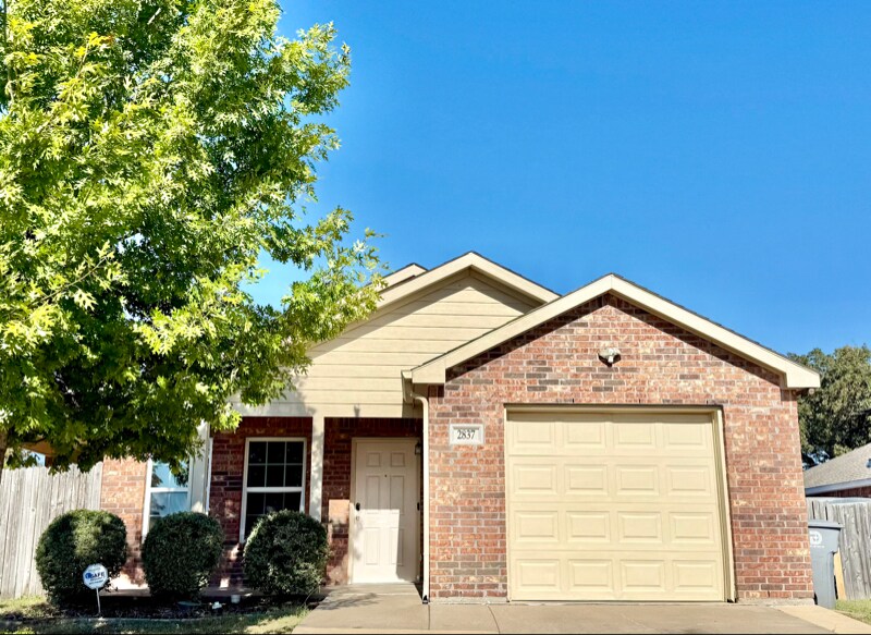 Primary Photo - 2837 Spanish Bay Ln