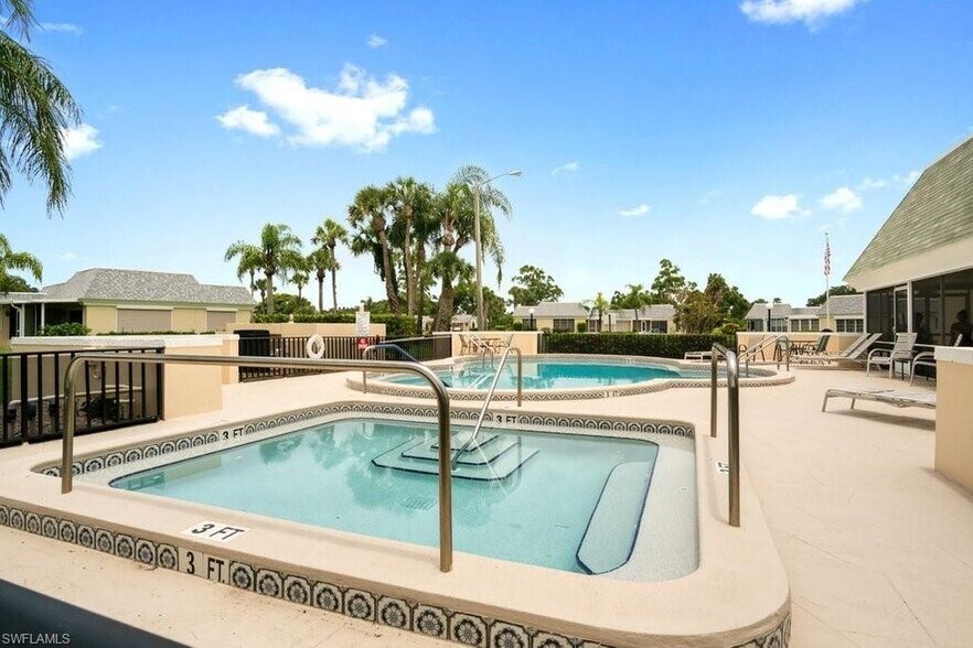 Clubhouse and pool - 3 E Greens Cir