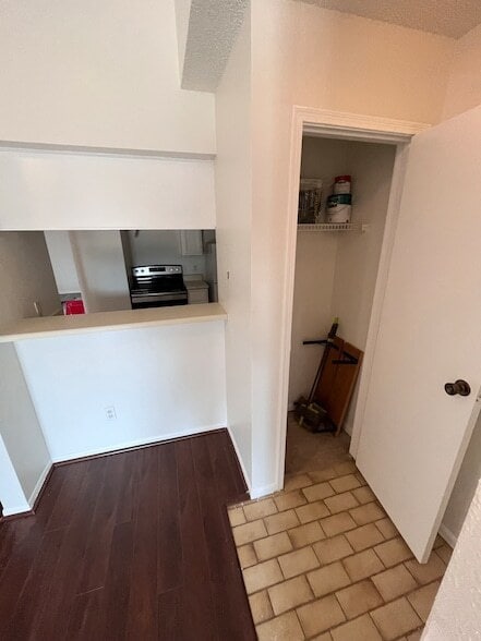 Building Photo - 2120 El Paseo St