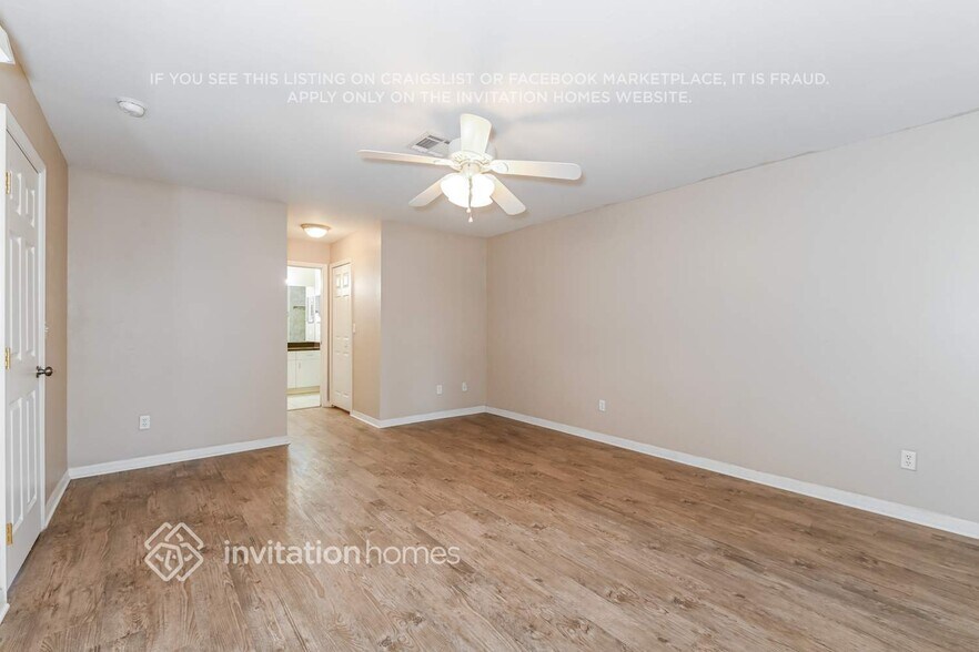 Building Photo - 137 Zenith Cir