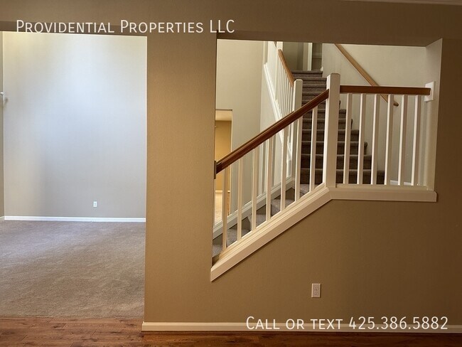 Building Photo - 17020 NE 118th Way