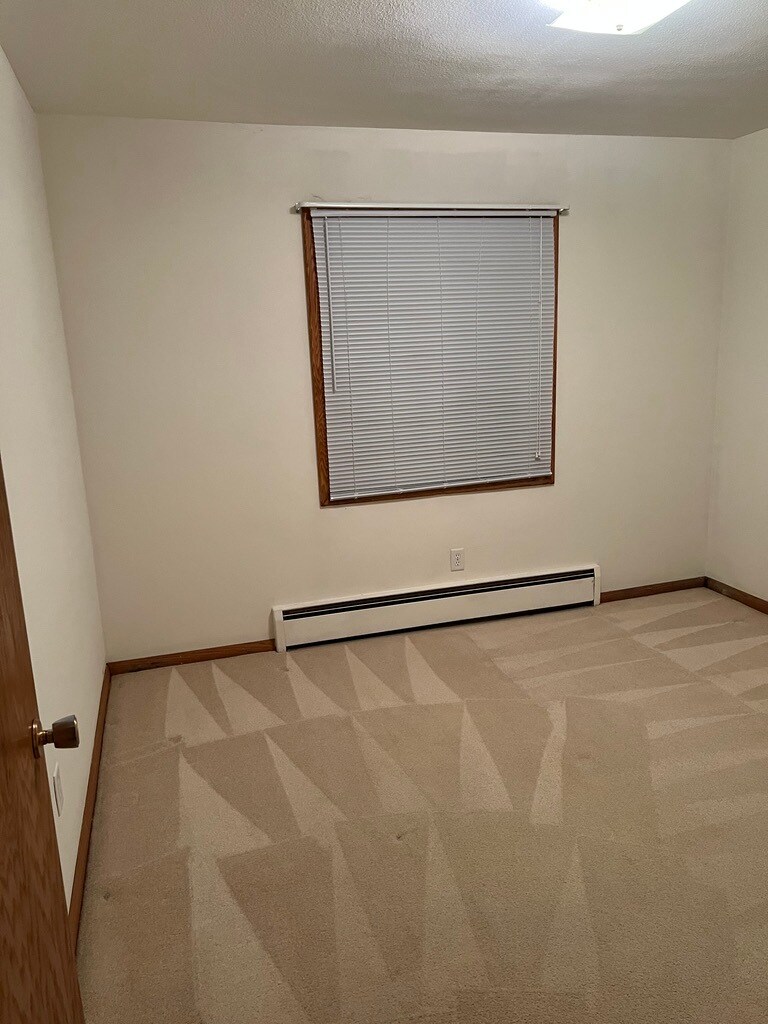 Office - 529 17th Ave N