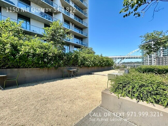 Building Photo - 1150 NW Quimby St