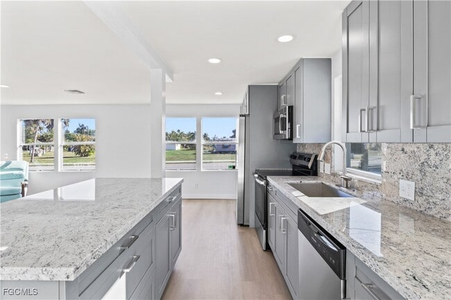 Building Photo - 11217 Stringfellow Rd