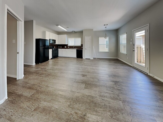 Building Photo - 4065 Mossy Pl Ln