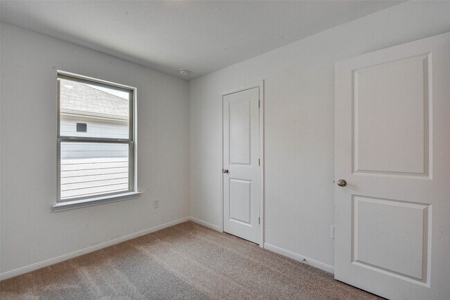 Building Photo - 16642 Teak Mantle Rd