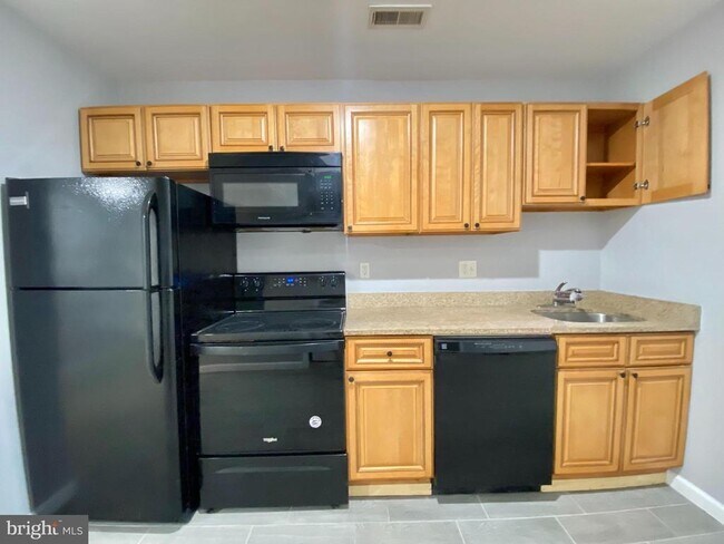 Primary Photo - 1723 N 17th St