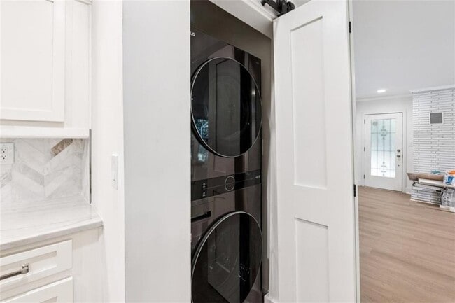 Building Photo - 1568 Niskey Lake Trail SW