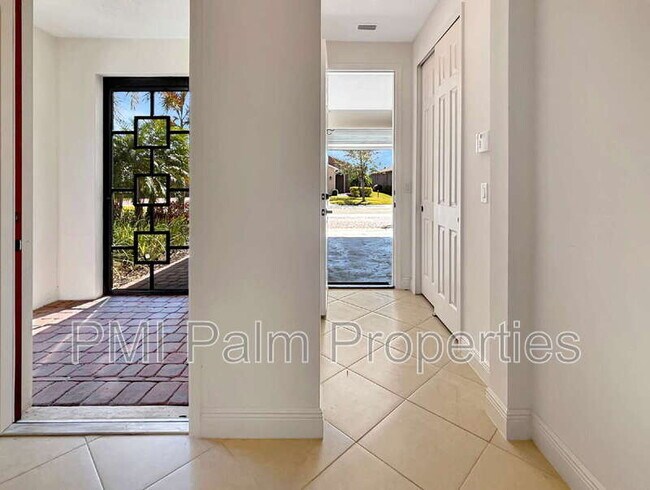 Building Photo - 9870 SW Trumpet Tree Cir