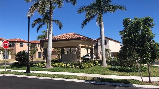 Building Photo - 144 NE 37th Terrace