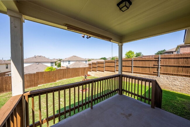 Building Photo - Flexible 5-Bedroom Rental Home in Alamo Ra...