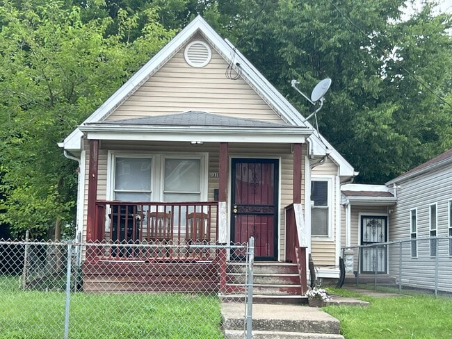 Primary Photo - 1316 S 26th St