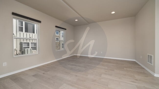 Building Photo - Beautiful Townhome located in the Townes at Woodmen Heights