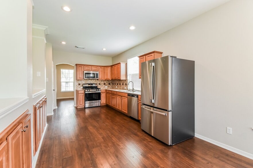 Building Photo - 6176 Galloway Ln