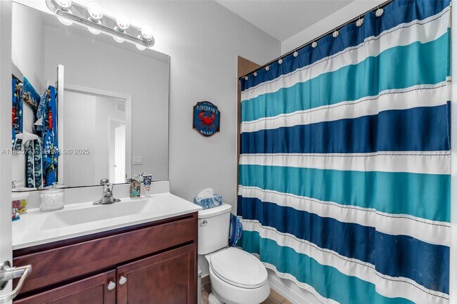 Building Photo - 3763 SE 2nd St