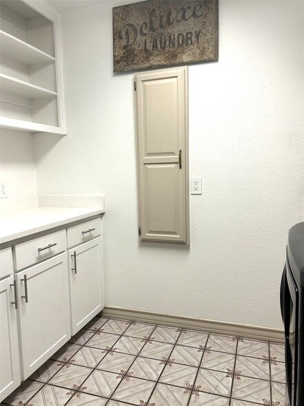 Building Photo - 7128 County Rd 319