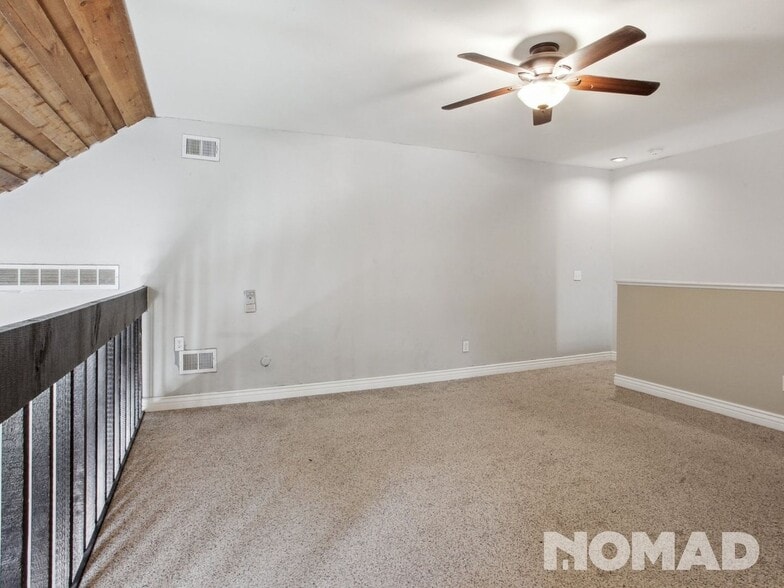 Building Photo - 2629 S Xanadu Way