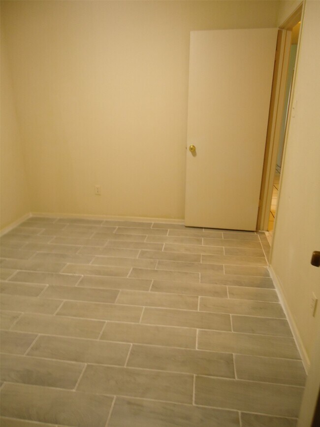 Building Photo - 7543 Andiron Cir