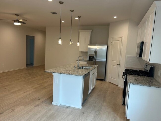 Building Photo - 1307 Windom Court Way