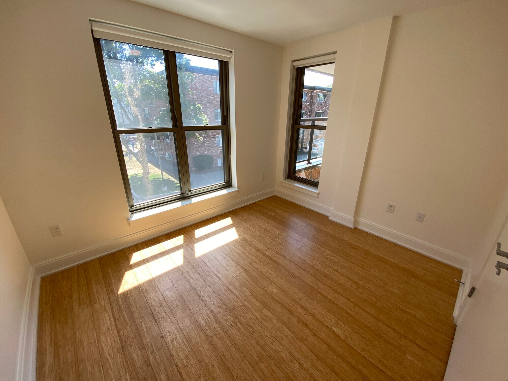 Building Photo - 74 Ashford St