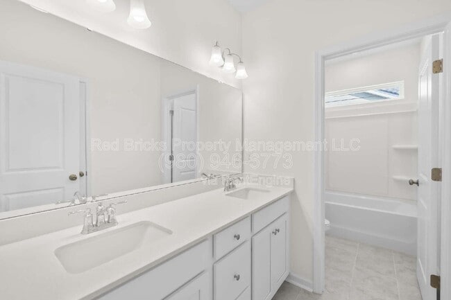 Building Photo - 9008 Catboat St