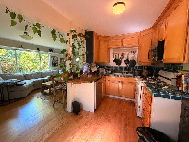 Building Photo - 502 Errett Cir