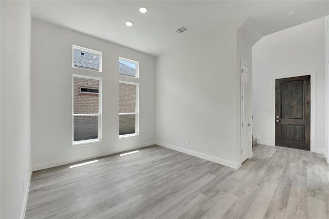 Building Photo - 1406 Haybale Ln