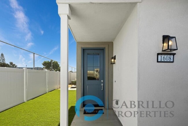 Building Photo - Brand New 4bd/2.5ba Home with Private Yard and Attached 2-Car Garage