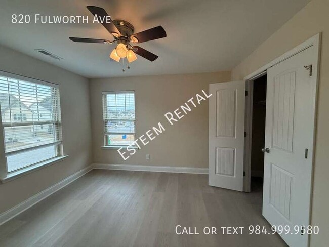 Building Photo - 820 Fulworth Ave