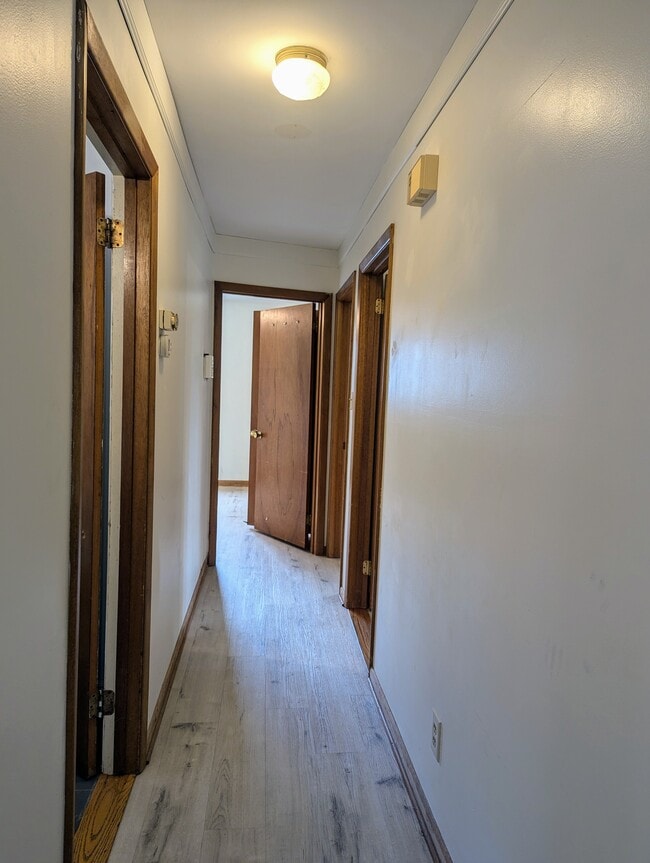 Building Photo - 11124 Farr Dr