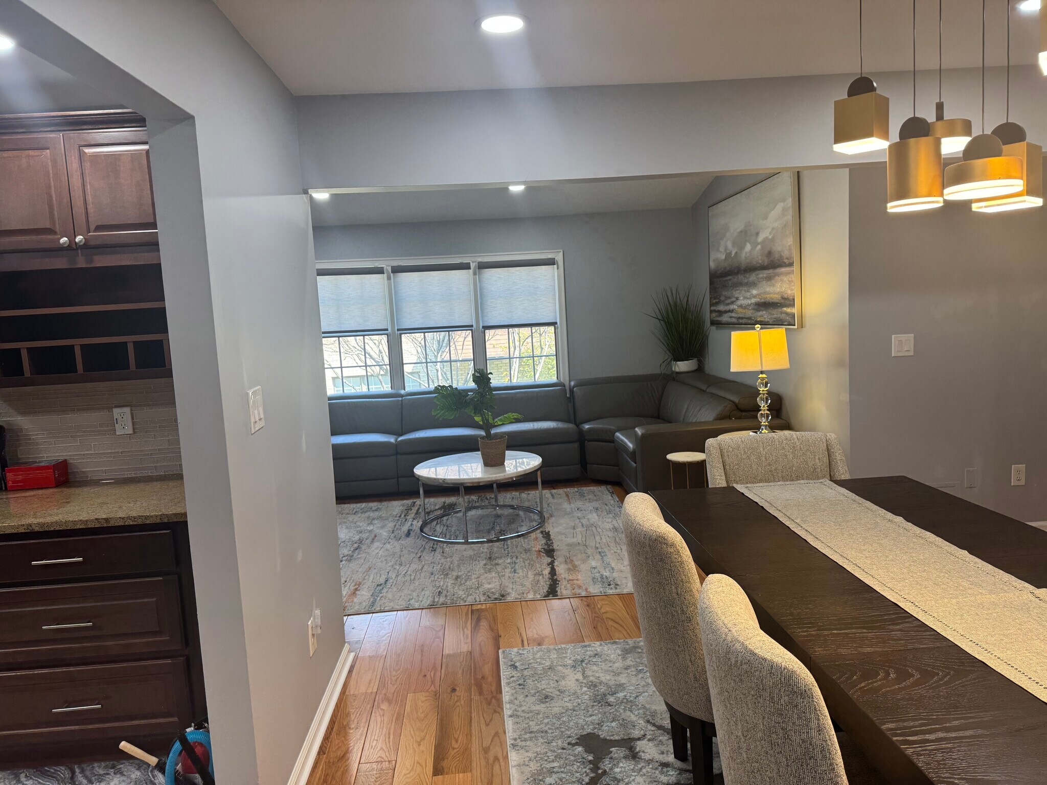 Building Photo - 50 Falls Bridge Dr