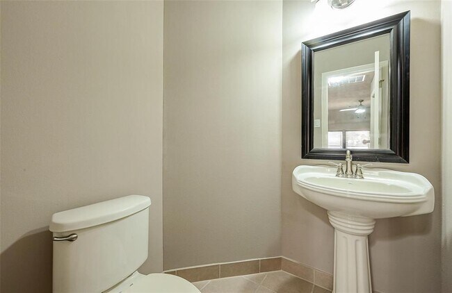 Building Photo - 13606 Mooring Pointe Dr