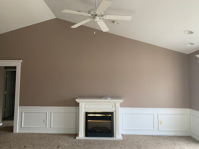 Living room fireplace - 51870 Adler Park Dr E
