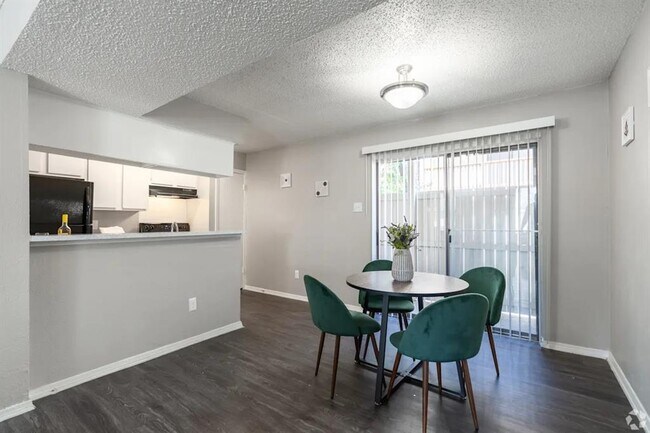 Building Photo - 1000 River Bend Dr