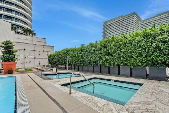 Building Photo - 1300 S Miami Ave