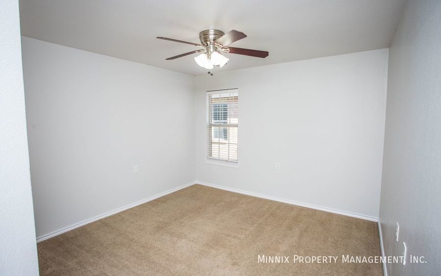 Building Photo - 2214 100th St