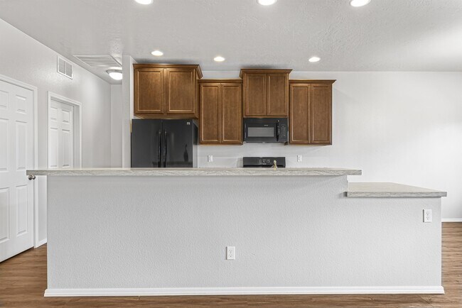 Building Photo - 6518 E Fairmount St