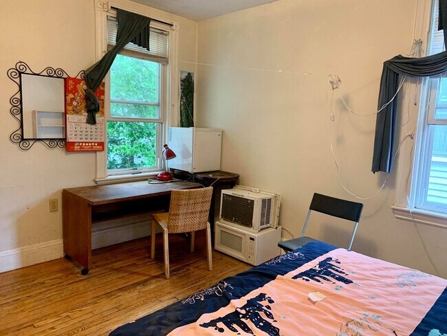 Building Photo - 236 Cypress St