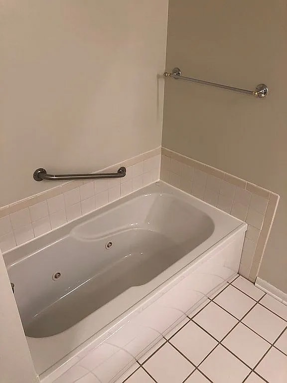 Building Photo - 2481 E Rahn Rd