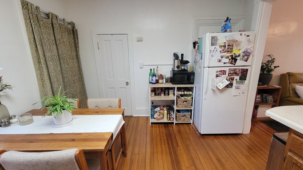 Building Photo - 728 Ohio St