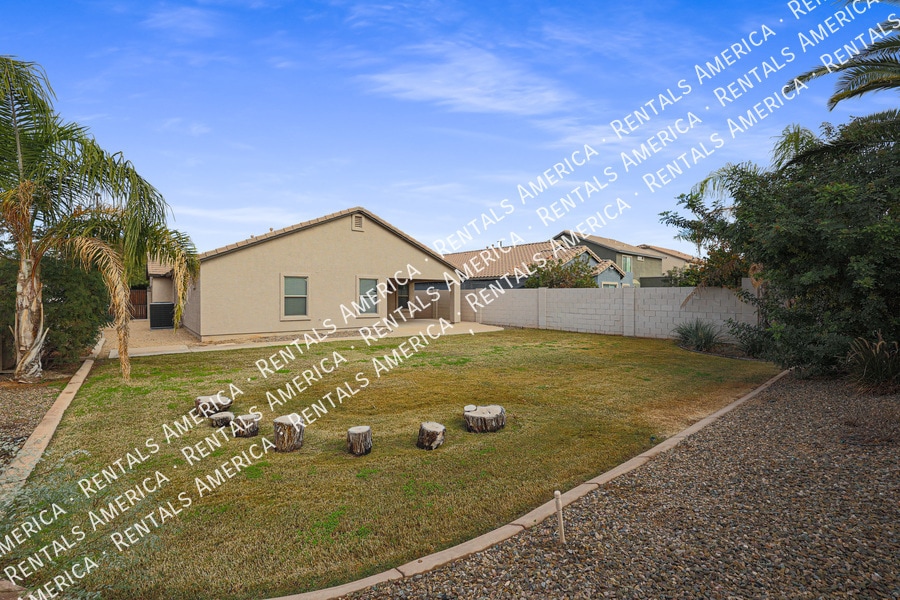 Building Photo - 3461 E Phelps St