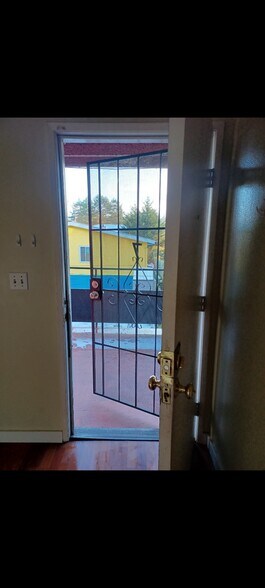 Building Photo - 5120 S Roxbury St